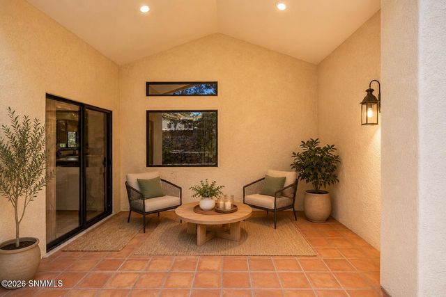 292 Los Arboles Court, Las Cruces, NM 88011