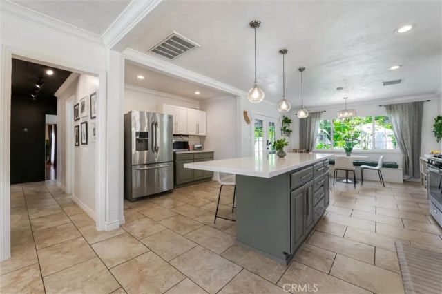22915 Saticoy Avenue, West Hills, CA 91304