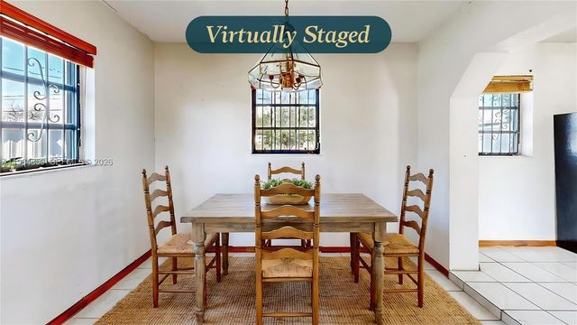 10721 SW 149th Ter, Miami, FL 33176