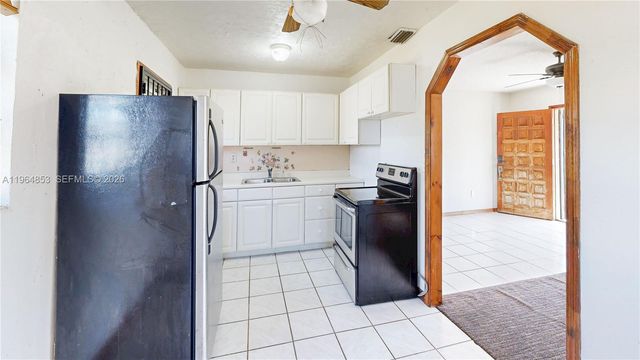 10721 SW 149th Ter, Miami, FL 33176