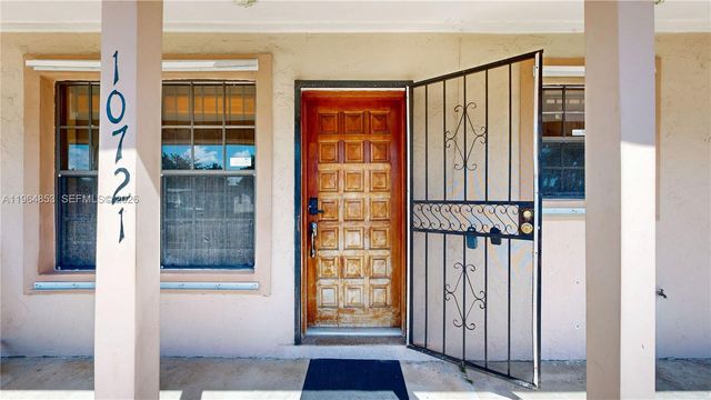 10721 SW 149th Ter, Miami, FL 33176