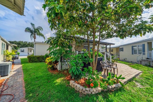 138 Plantation Boulevard, Greenacres, FL 33467