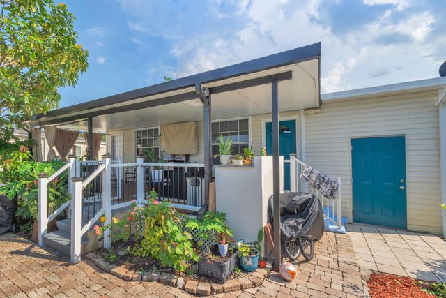 138 Plantation Boulevard, Greenacres, FL 33467