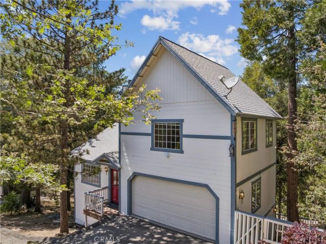 975 Teakwood Drive, Lake Arrowhead, CA 92352