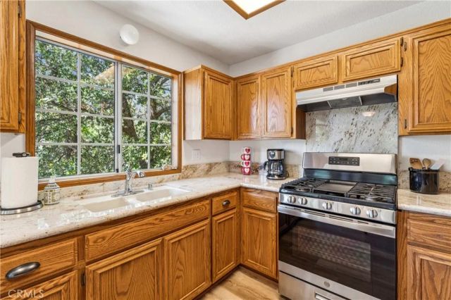 975 Teakwood Drive, Lake Arrowhead, CA 92352