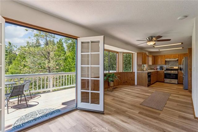 975 Teakwood Drive, Lake Arrowhead, CA 92352