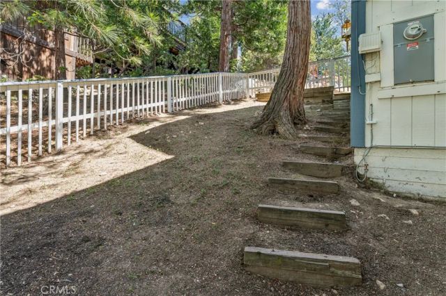 975 Teakwood Drive, Lake Arrowhead, CA 92352