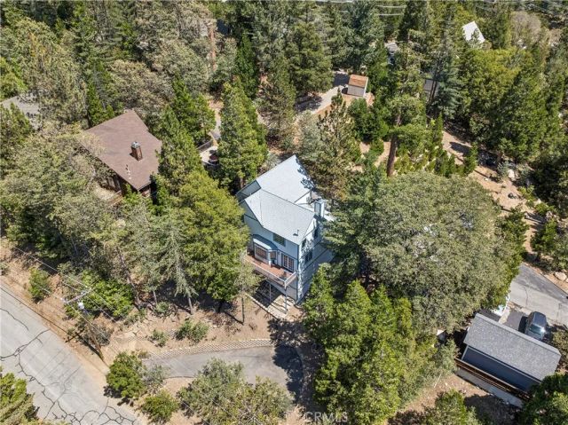 975 Teakwood Drive, Lake Arrowhead, CA 92352