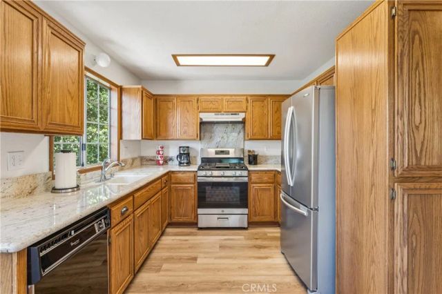 975 Teakwood Drive, Lake Arrowhead, CA 92352