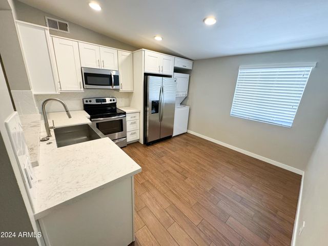 416 N WILLIAMS -- D, Mesa, AZ 85203