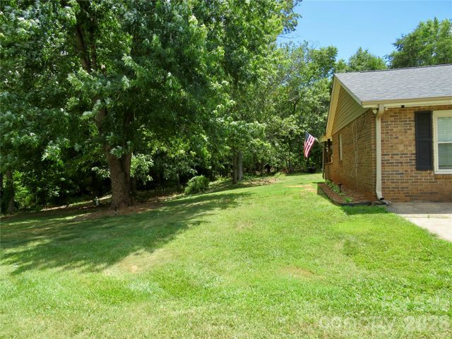122 Tulip Trail, Ellenboro, NC 28040