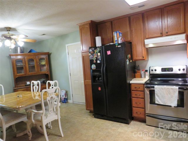 122 Tulip Trail, Ellenboro, NC 28040