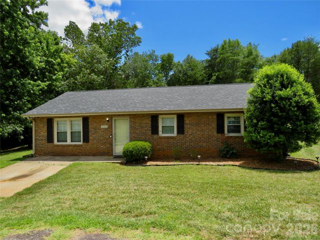 122 Tulip Trail, Ellenboro, NC 28040