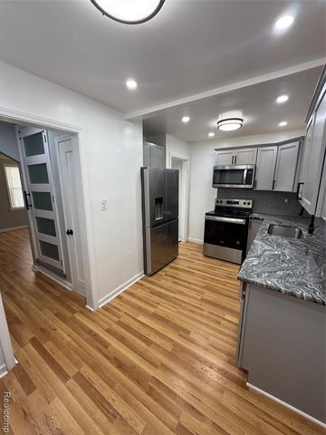 19248 Lumpkin Street, Detroit, MI 48234