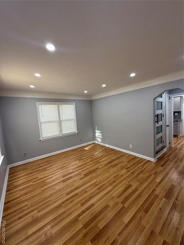 19248 Lumpkin Street, Detroit, MI 48234