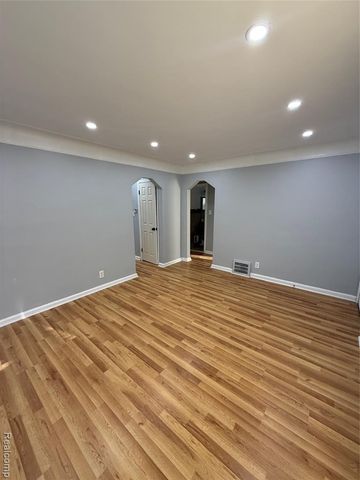 19248 Lumpkin Street, Detroit, MI 48234