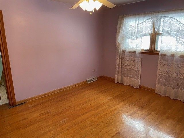 525 Bunning Drive, Downers Grove, IL 60516