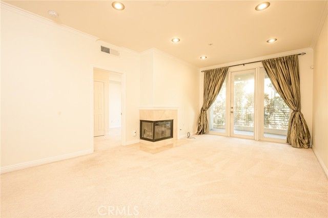 2233 Martin 311, Irvine, CA 92612