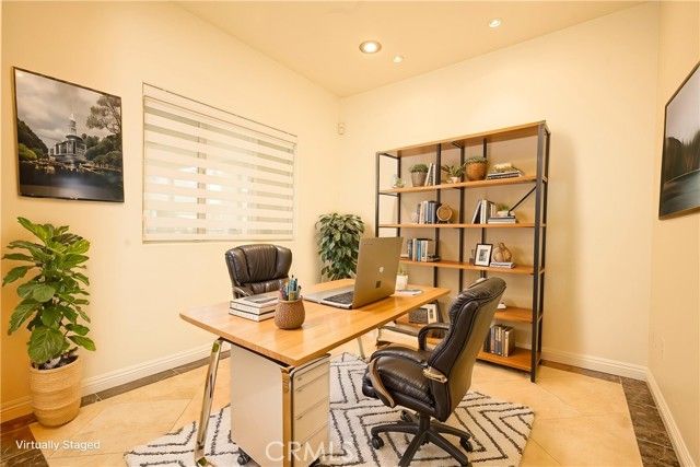 2233 Martin 311, Irvine, CA 92612