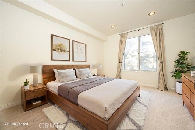 2233 Martin 311, Irvine, CA 92612