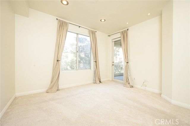 2233 Martin 311, Irvine, CA 92612