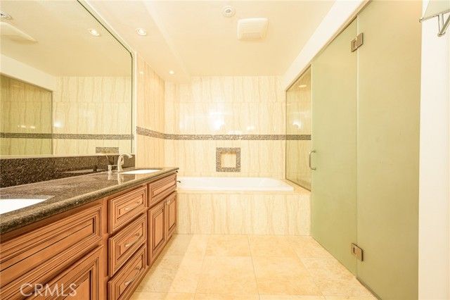 2233 Martin 311, Irvine, CA 92612