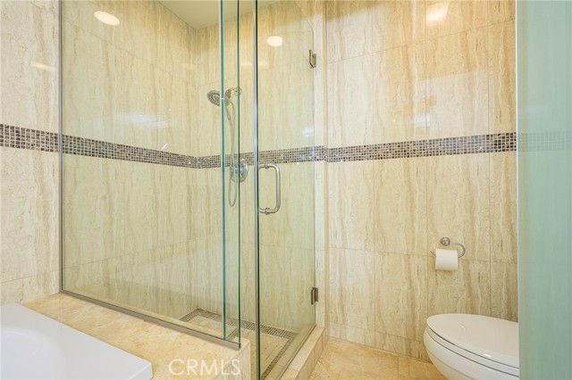 2233 Martin 311, Irvine, CA 92612