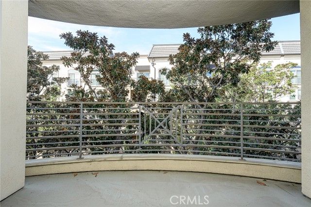 2233 Martin 311, Irvine, CA 92612