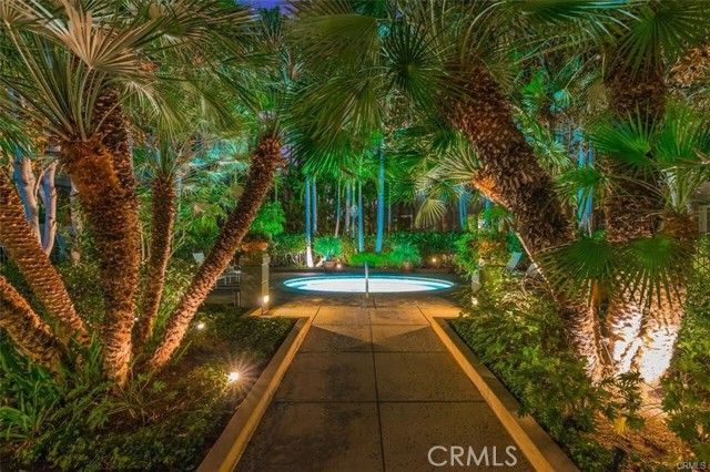 2233 Martin 311, Irvine, CA 92612