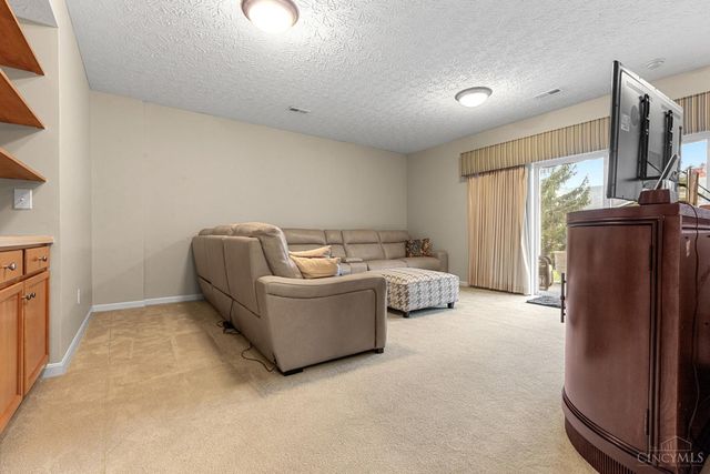 9367 Stoneybrooke, Springfield Twp., OH 45231