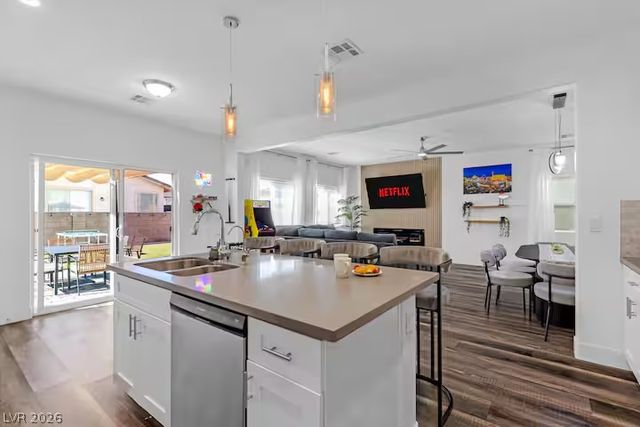 2713 Concord Street, North Las Vegas, NV 89030