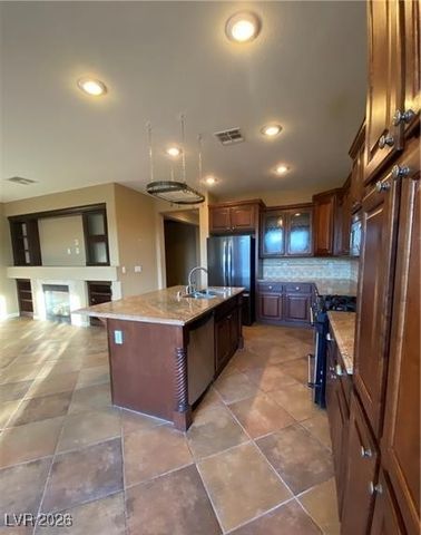 989 Wagner Valley Street, Henderson, NV 89052