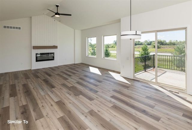 8905 Beery Place, Johnston, IA 50131