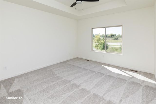 8905 Beery Place, Johnston, IA 50131