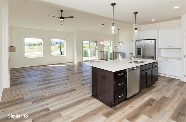 8905 Beery Place, Johnston, IA 50131