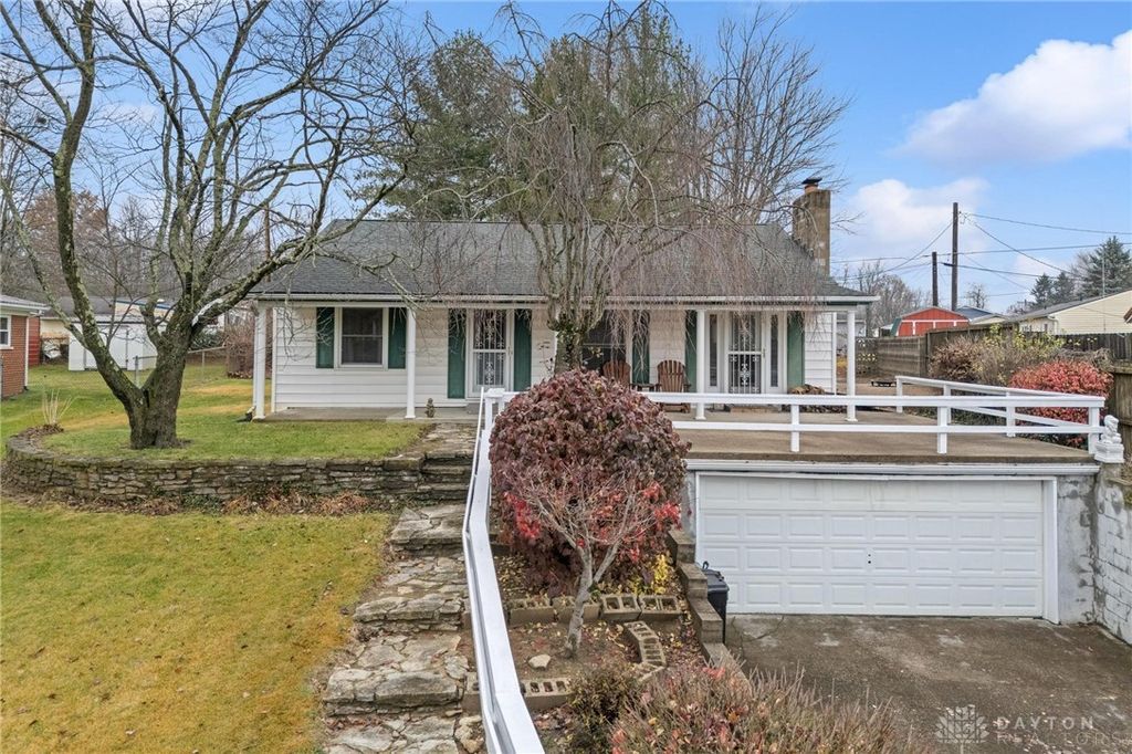 112 Willow Place, Blanchester, OH 45107