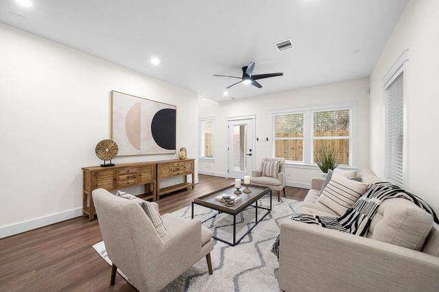 3408 Garapan Street C, Houston, TX 77091