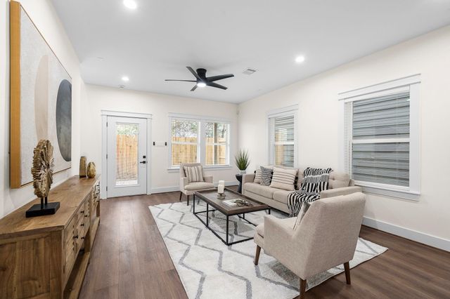 3408 Garapan Street C, Houston, TX 77091