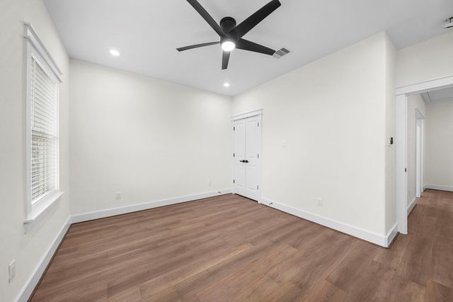 3408 Garapan Street C, Houston, TX 77091