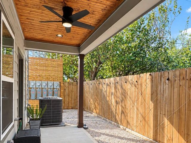 3408 Garapan Street C, Houston, TX 77091