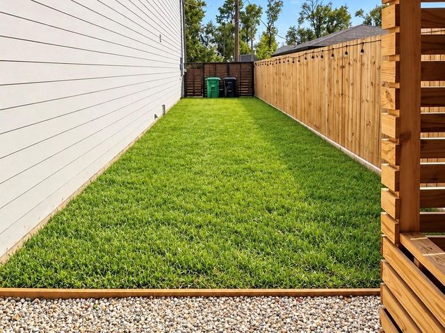 3408 Garapan Street C, Houston, TX 77091