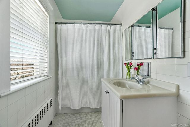 5 Lafayette Drive, Port Chester, NY 10573