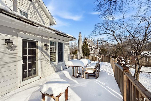 5 Lafayette Drive, Port Chester, NY 10573