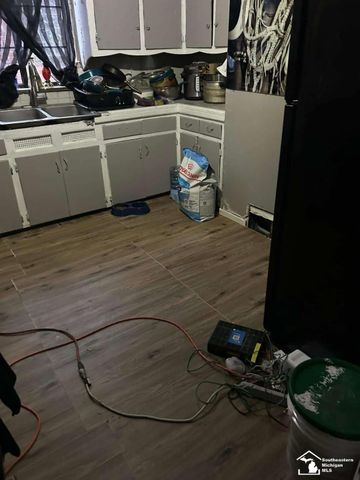 15016 Troester Street, Detroit, MI 48205