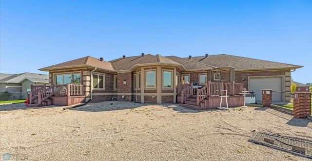 4814 37th Avenue N, Reile's Acres, ND 58102
