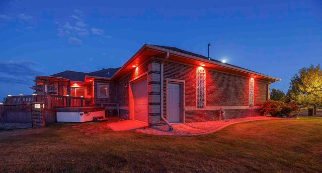 4814 37th Avenue N, Reile's Acres, ND 58102