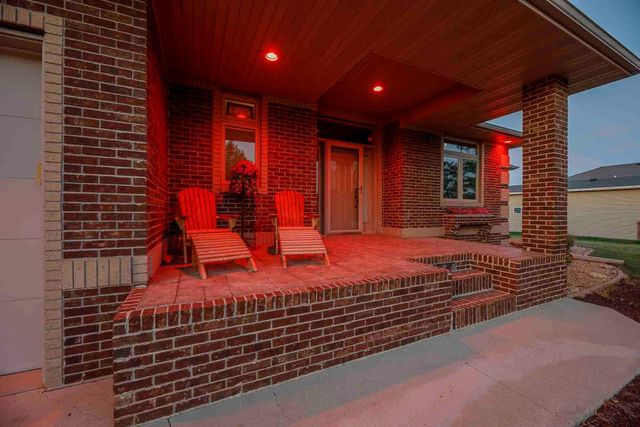 4814 37th Avenue N, Reile's Acres, ND 58102