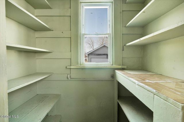 9 Elmhurst Avenue, Colonie, NY 12205