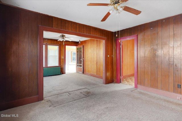 9 Elmhurst Avenue, Colonie, NY 12205