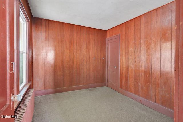 9 Elmhurst Avenue, Colonie, NY 12205